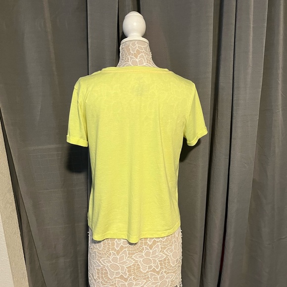 Super cute Beach Babe crop top! - Picture 3 of 3